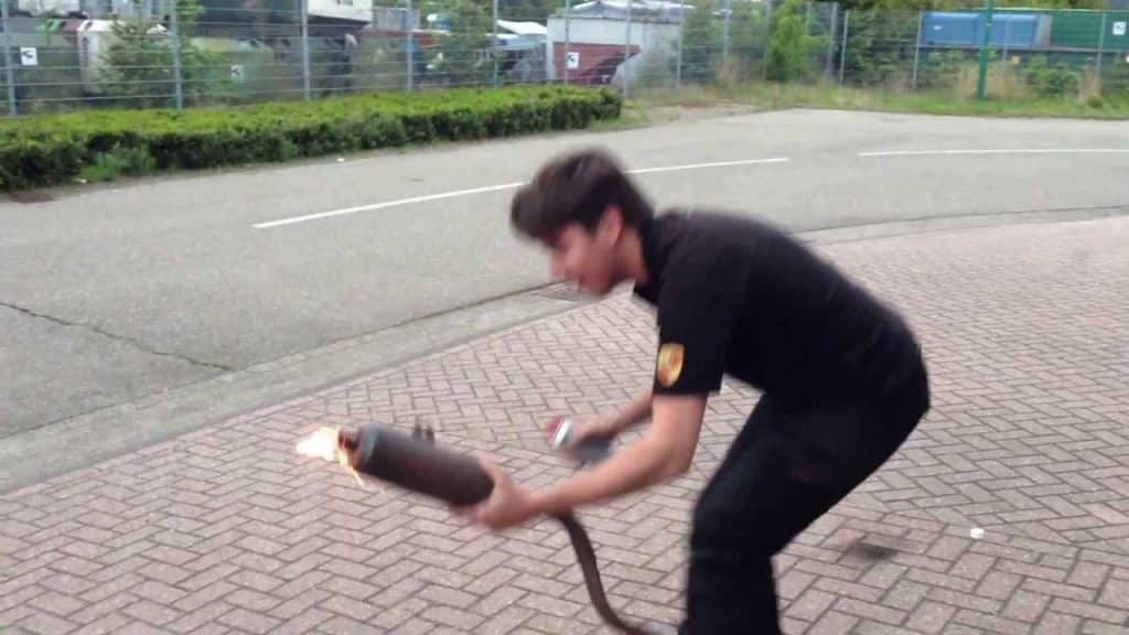 How to Clean Exhaust Pipe Inside