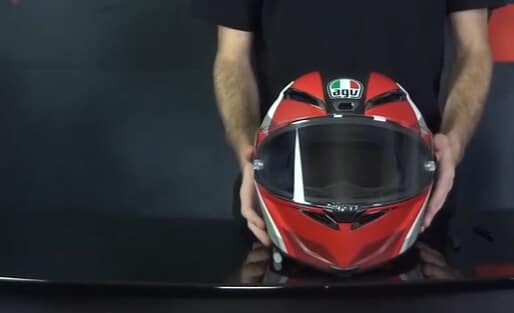 Agv Vs Arai