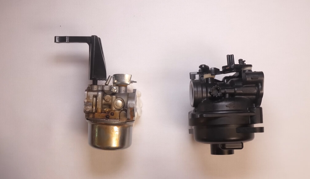 How to Clean a Motorcycle Carburetor Without Removing It