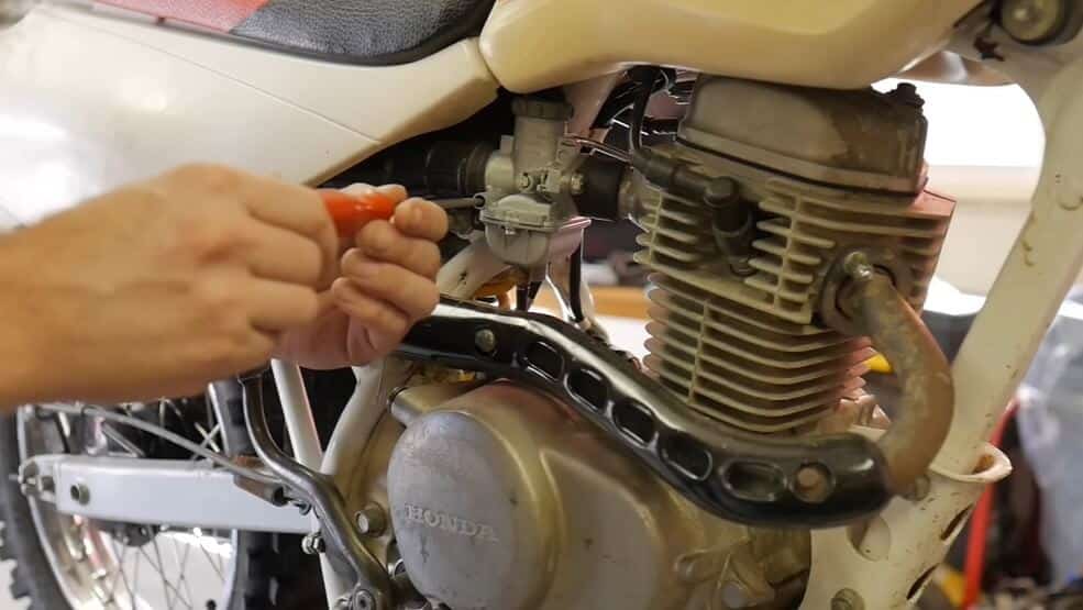 How to Adjust Air Fuel Mixture Screw